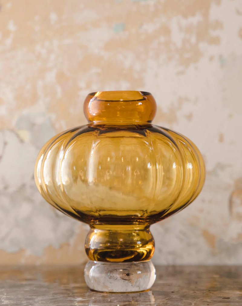 Louise Roe Balloon Vase 02 Amber