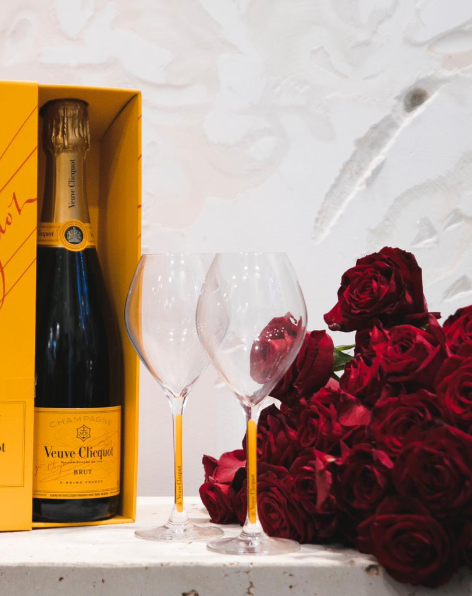 Veuve Clicquot Romantic Package